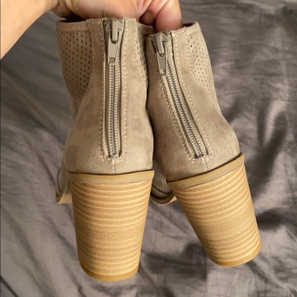 Abound Open Toe Booties - Picture 5 of 6